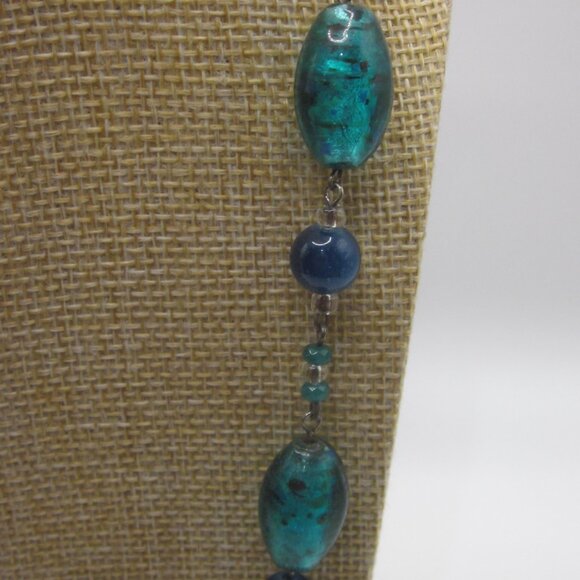 Blue Green Glass Necklace Ocean Look - Picture 2 of 3